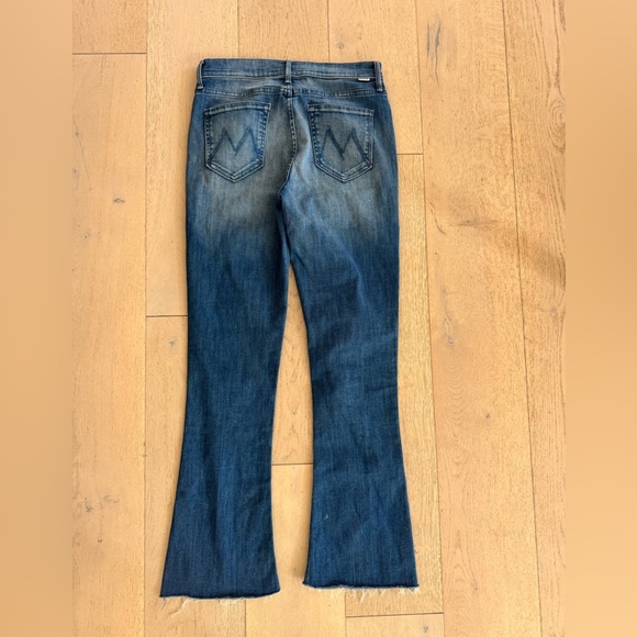 MOTHER The Runaway Step Fray Jeans Night in Havana 29 - Picture 8 of 13